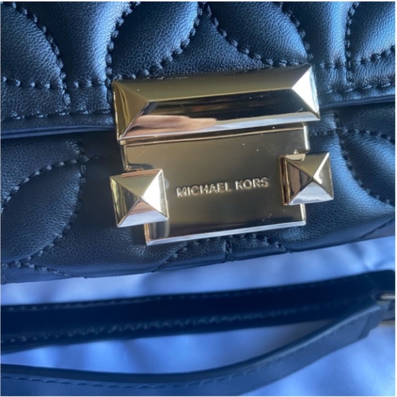 Michael Kors Large Sloan Quilted Leather Chain Shoulder Bag – Black - Picture 2 of 9